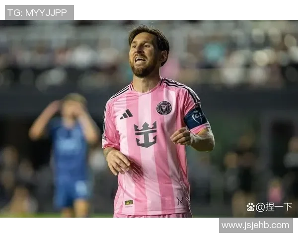 足球四大球星同台竞技 一场时代对决的荣耀盛宴 足球四大球星同台竞技 一场时代对决的荣耀盛宴